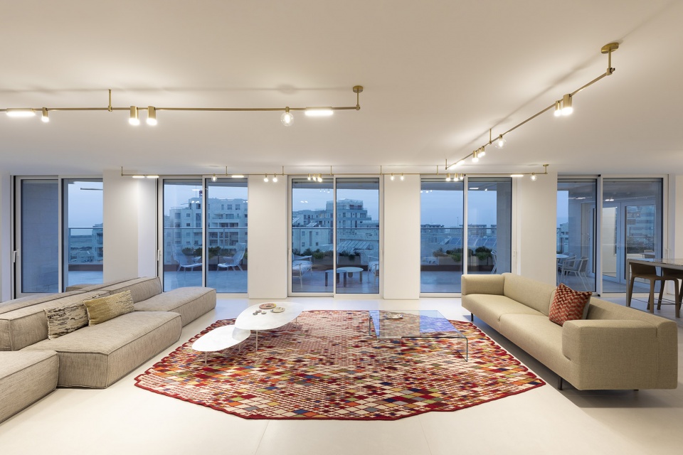 LV Penthouse studioDO