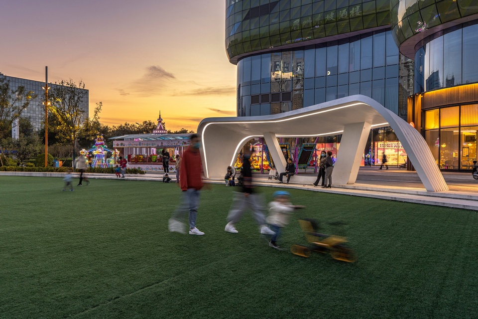 Multidisciplinary Renovation for Xihongmen Venture Street LA Design Group