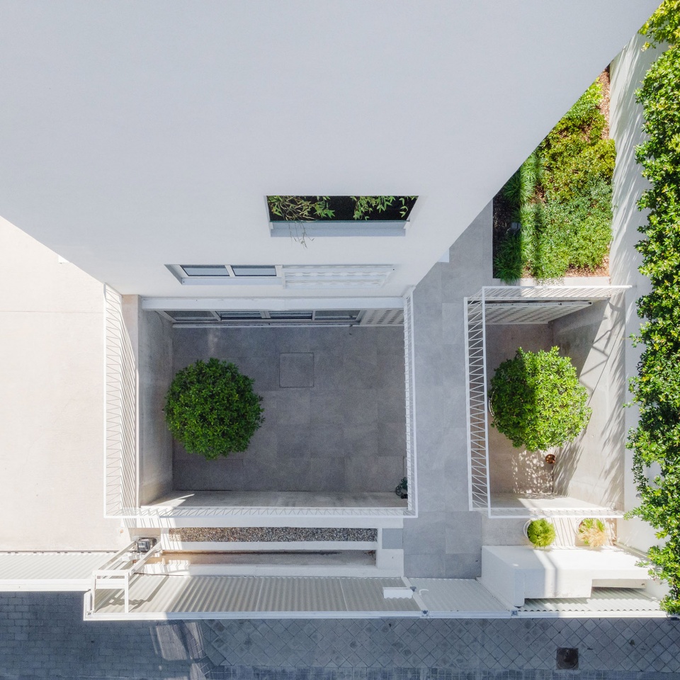 Galgo House Murado Elvira Arquitectos
