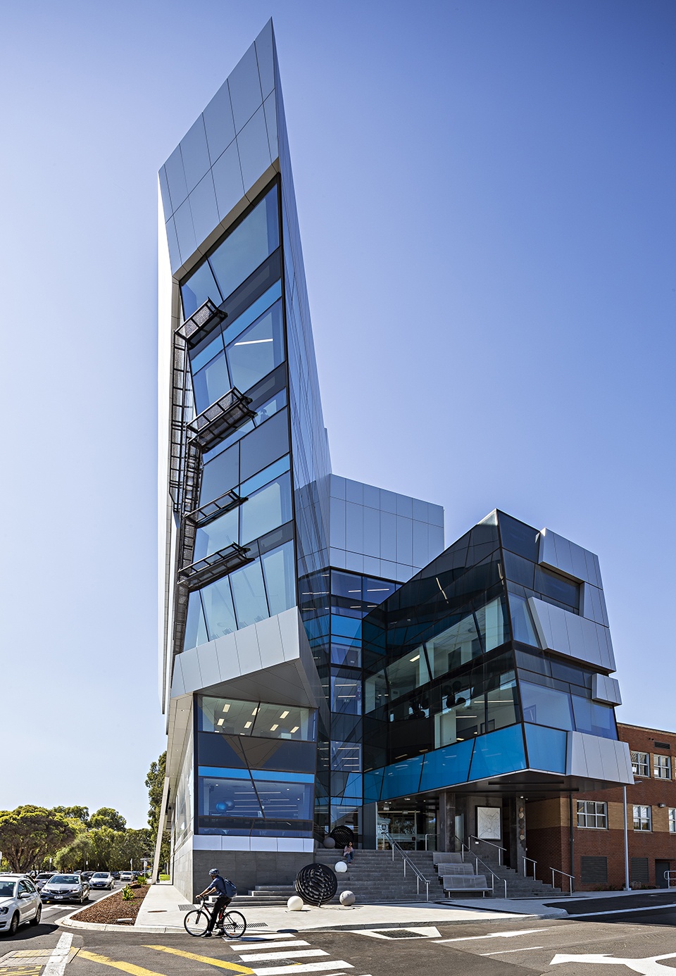 deakin university specialised indo