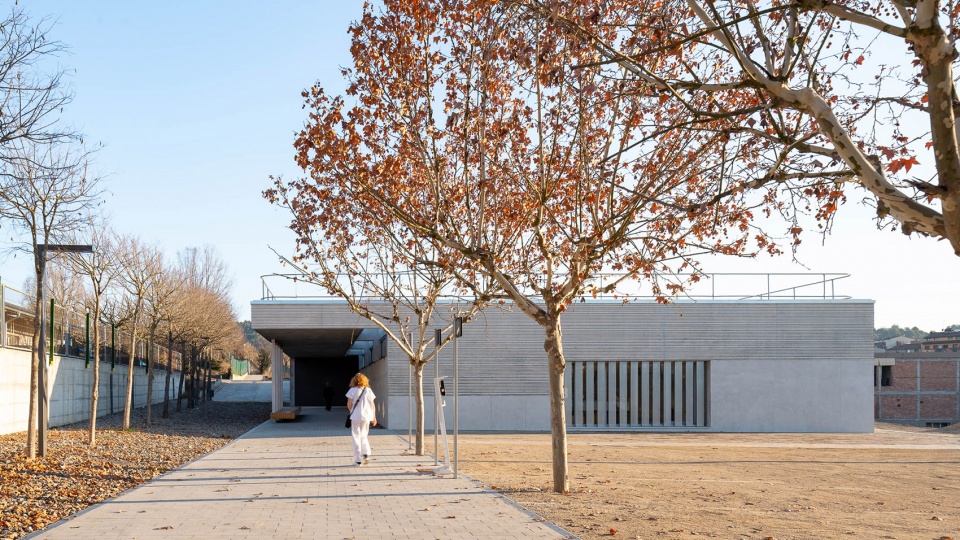 CAP Navarcles by Valor Llimos arquitectura
