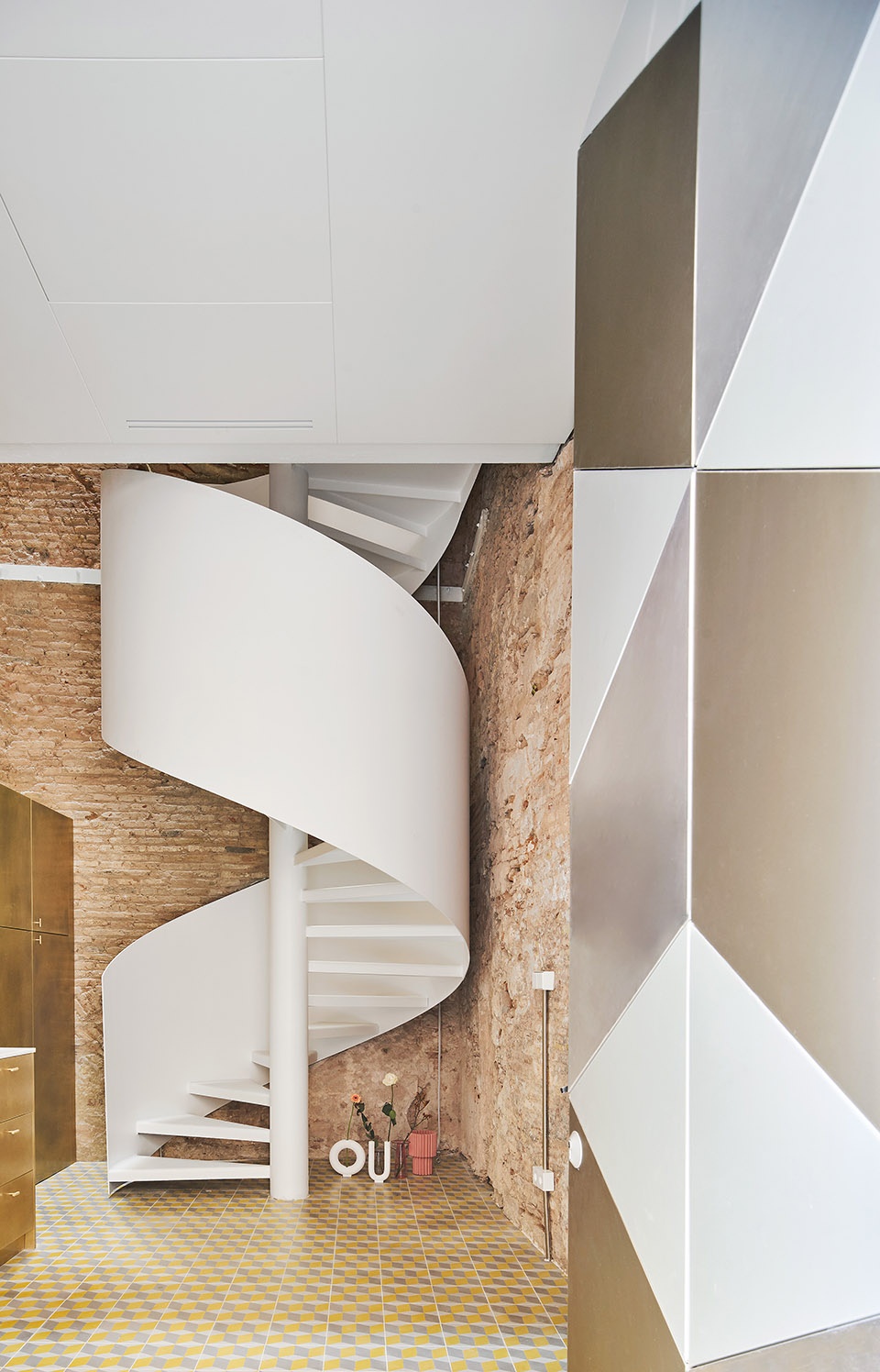HOUSE BSP20 by Raul Sanchez