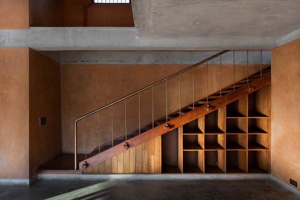 House of Earth and Stone by STUDIO MOTLEY