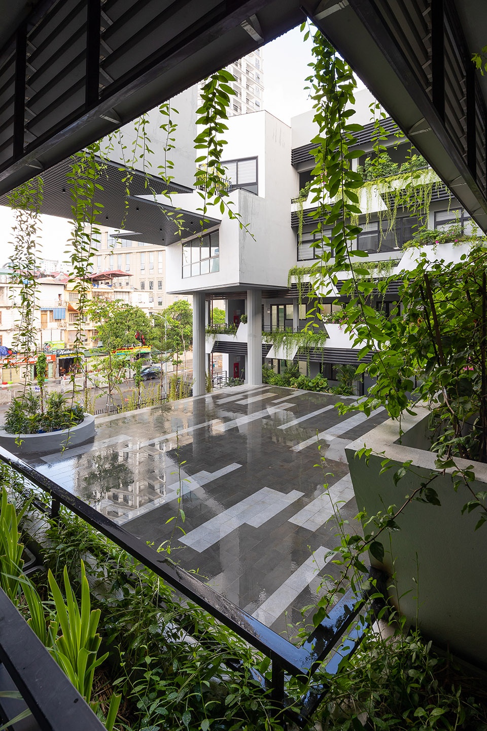 VIASM by 1 1 2 Architects