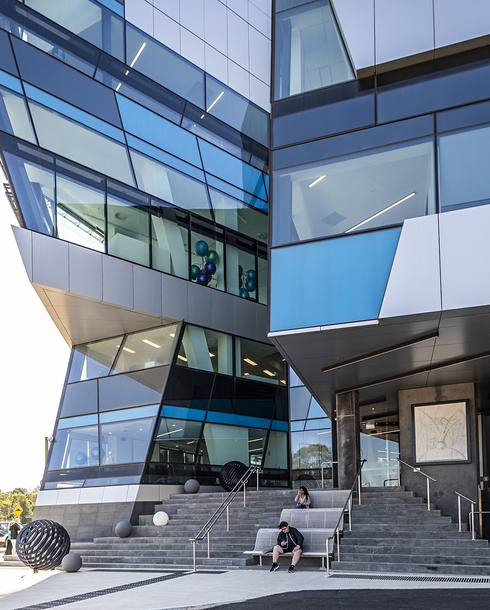 deakin university specialised indo