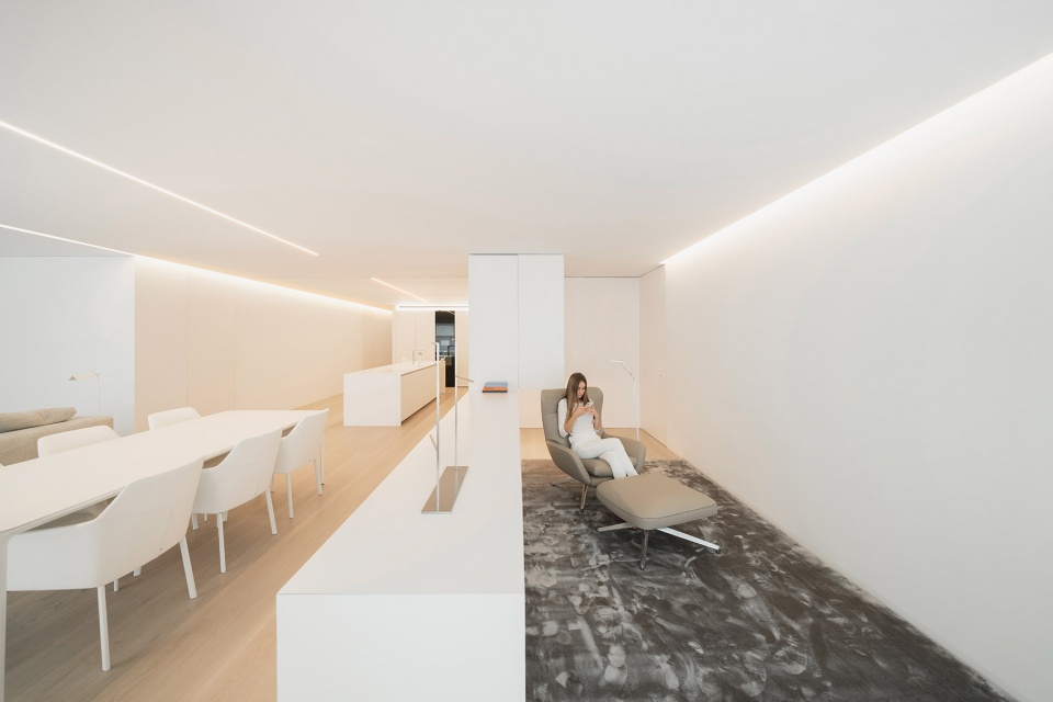 MRG Valencia by Fran Silvestre Arquitectos