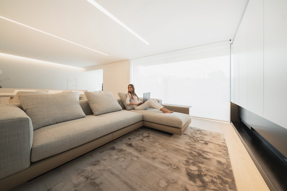 MRG Valencia by Fran Silvestre Arquitectos