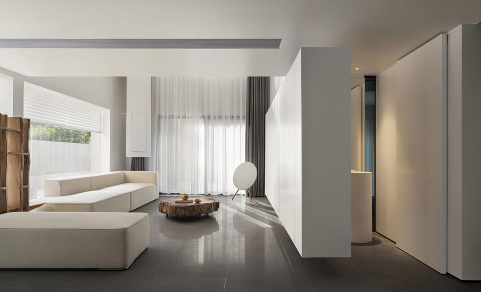 Yuan Ju China by Point Depth Design