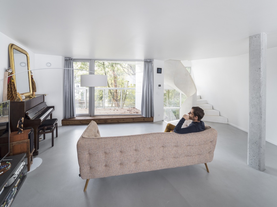 twist house by avignon architecte
