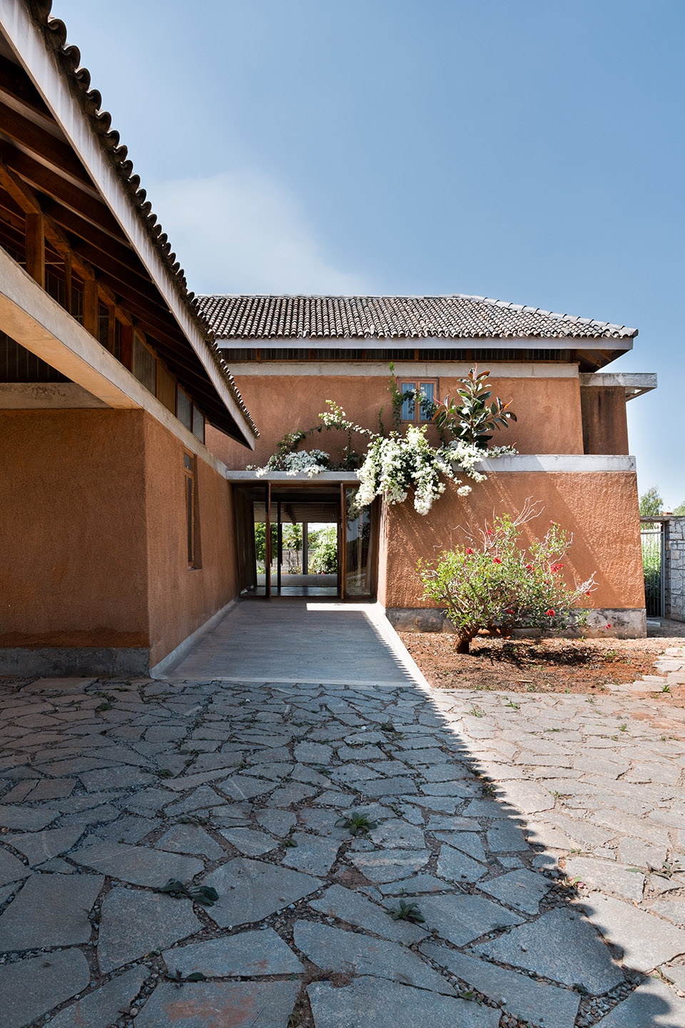 House of Earth and Stone by STUDIO MOTLEY