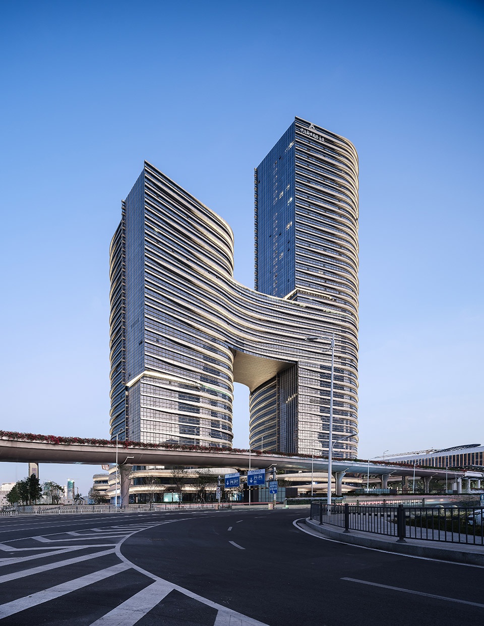 mcc shengshi international plaza china by aedas