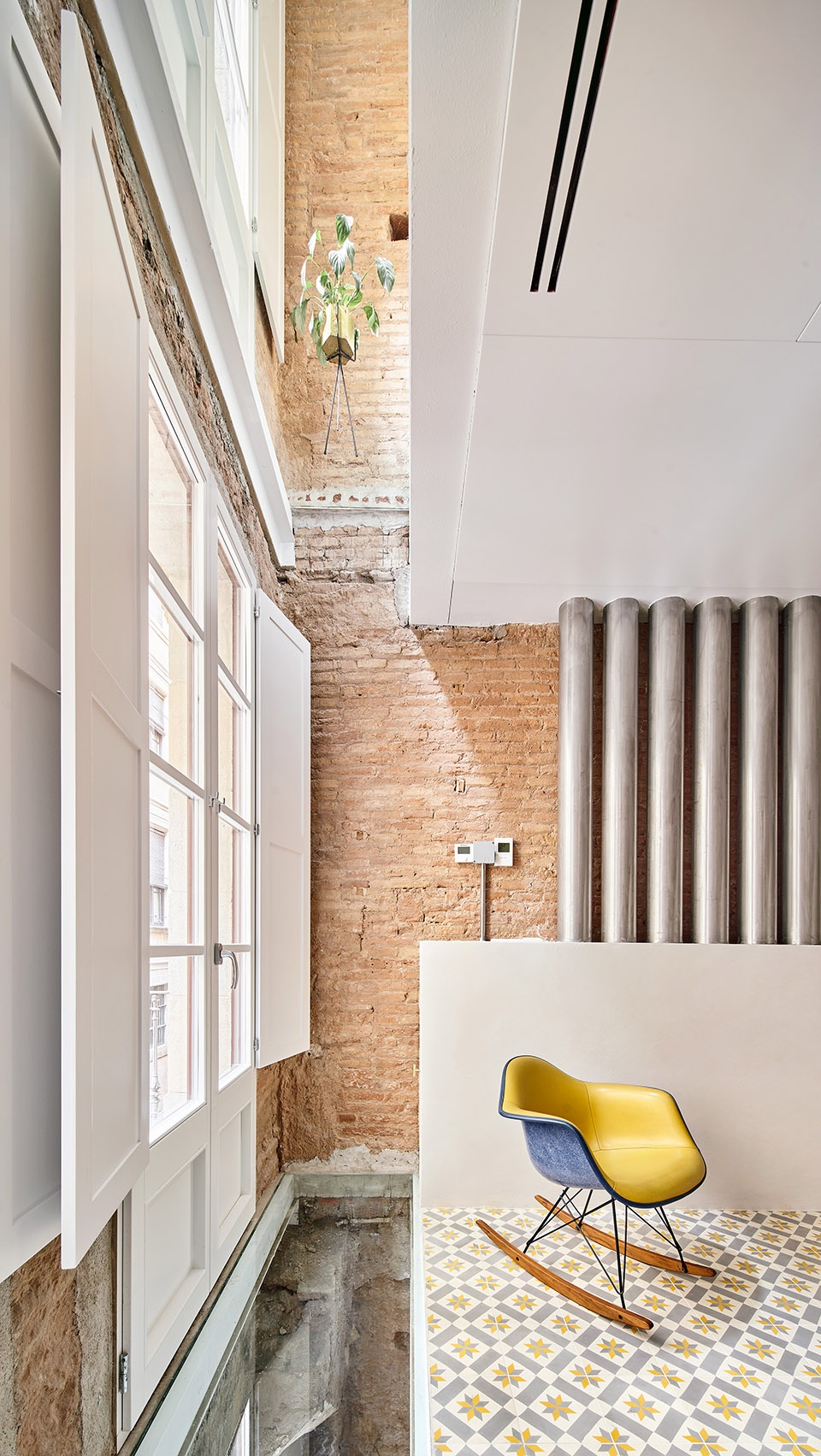 HOUSE BSP20 by Raul Sanchez