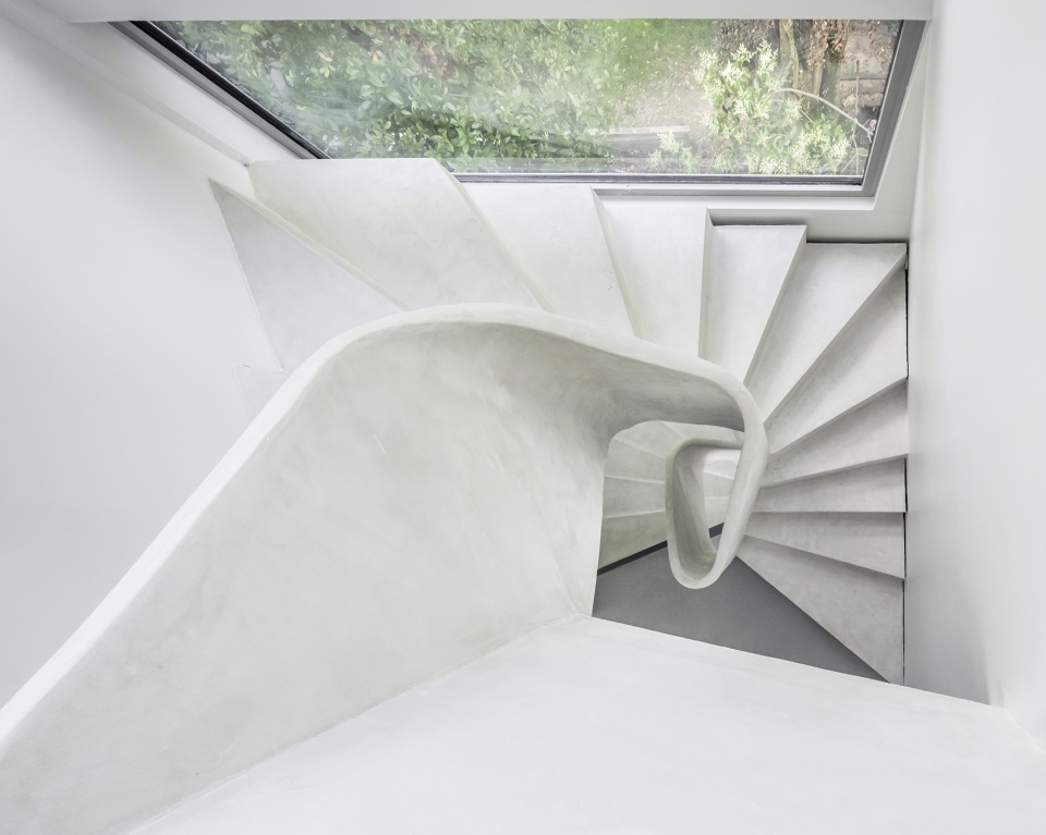twist house by avignon architecte