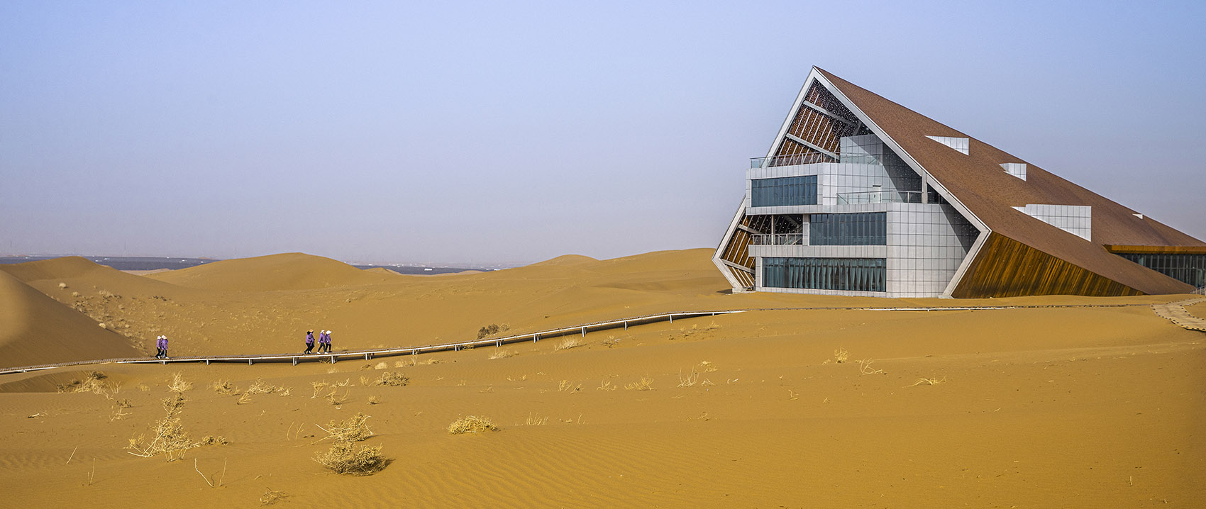 service center of the desert galaxy camp in zhongwei china by 3andwich design