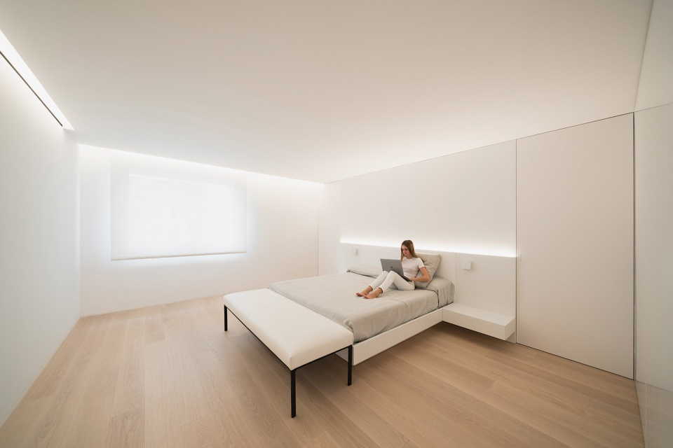 MRG Valencia by Fran Silvestre Arquitectos