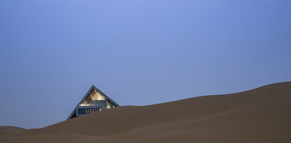 service center of the desert galaxy camp in zhongwei china by 3andwich design