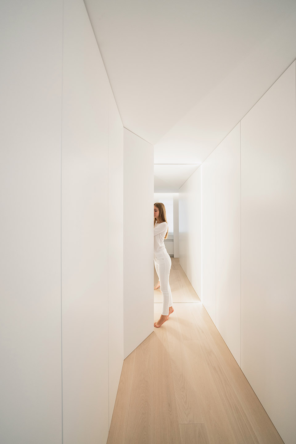 MRG Valencia by Fran Silvestre Arquitectos