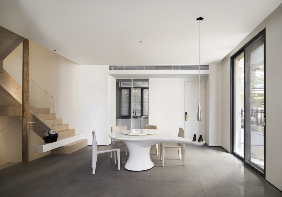 Yuan Ju China by Point Depth Design