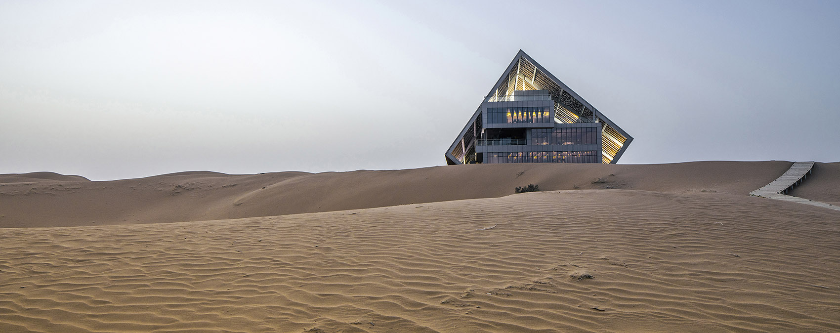 service center of the desert galaxy camp in zhongwei china by 3andwich design