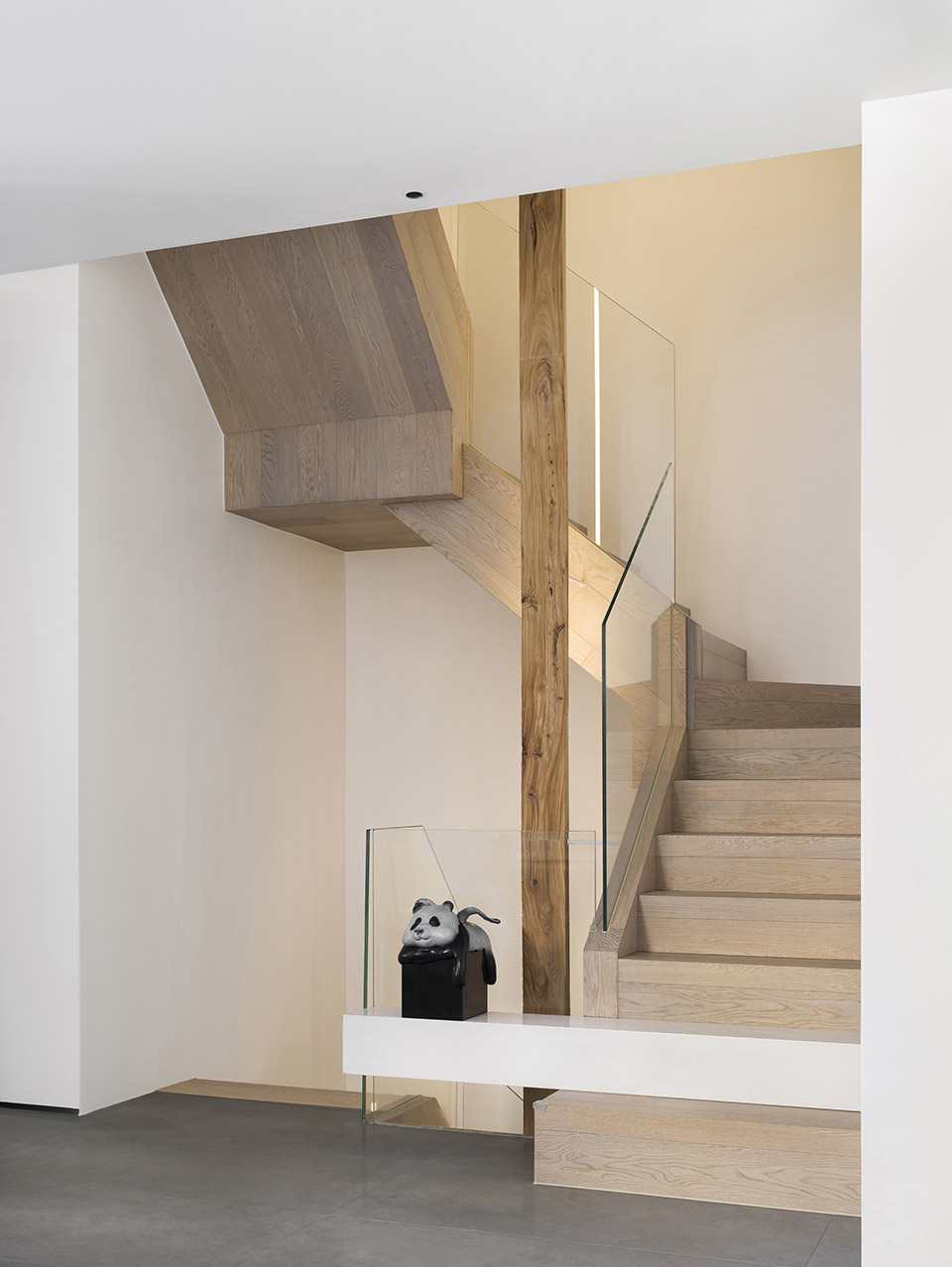 Yuan Ju China by Point Depth Design