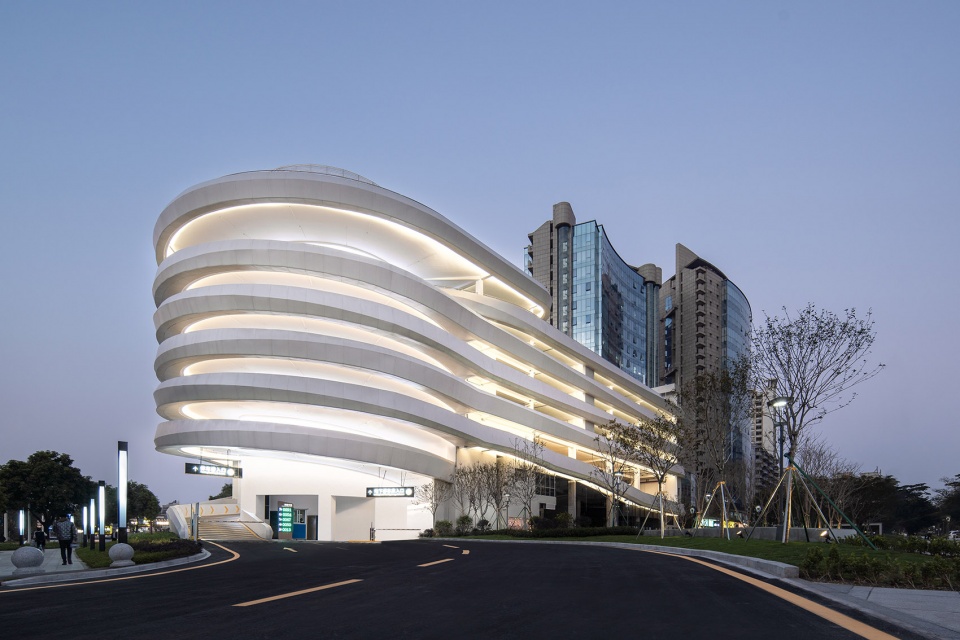 Dongguan CBD Parking Building GWP Architects