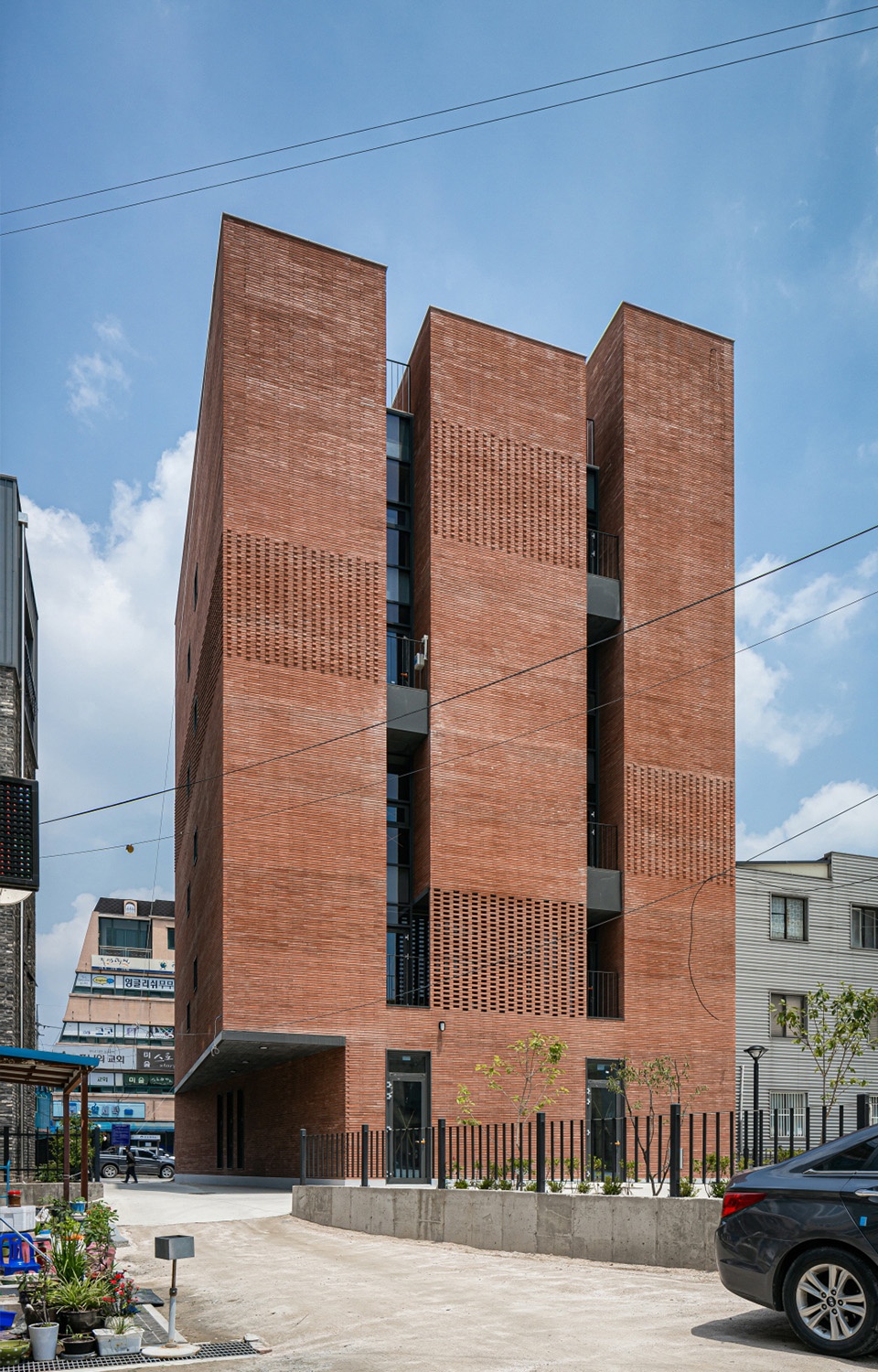 three boxes by raum architecture