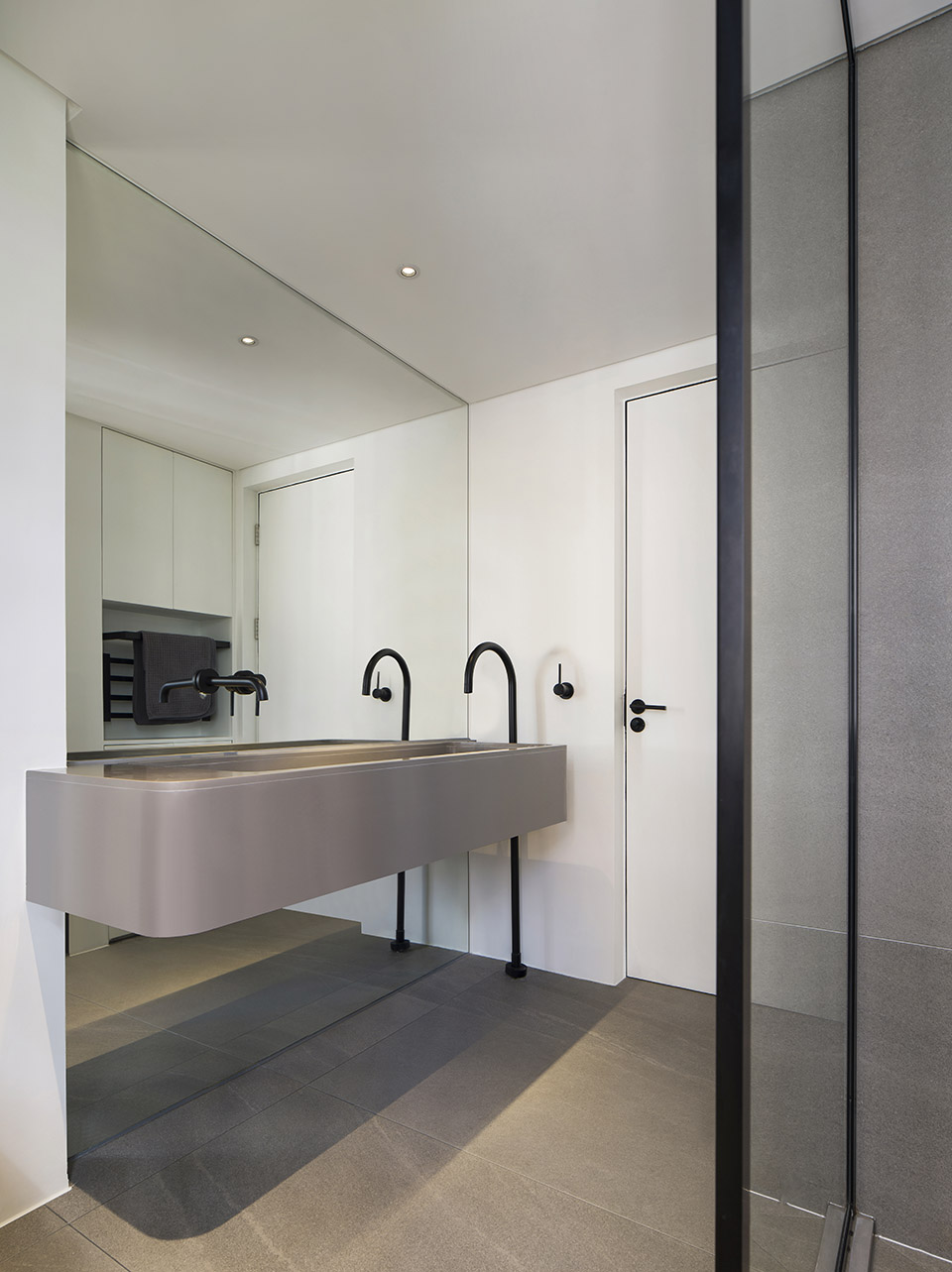 Yuan Ju China by Point Depth Design