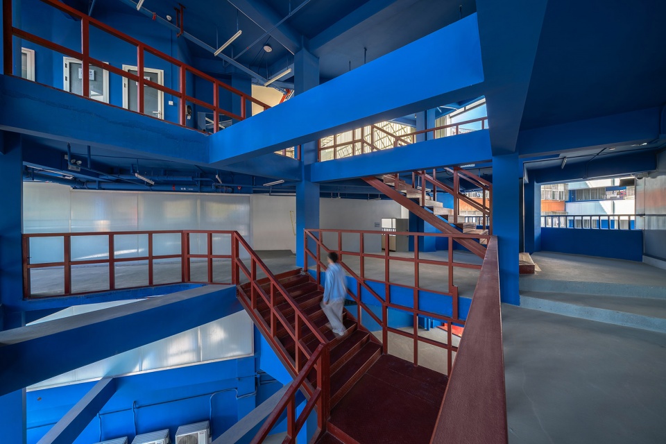 art school in blue white china by various associates