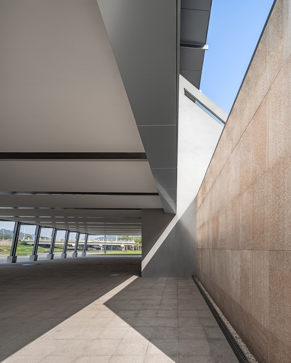 Smart Water Hall WAU Design