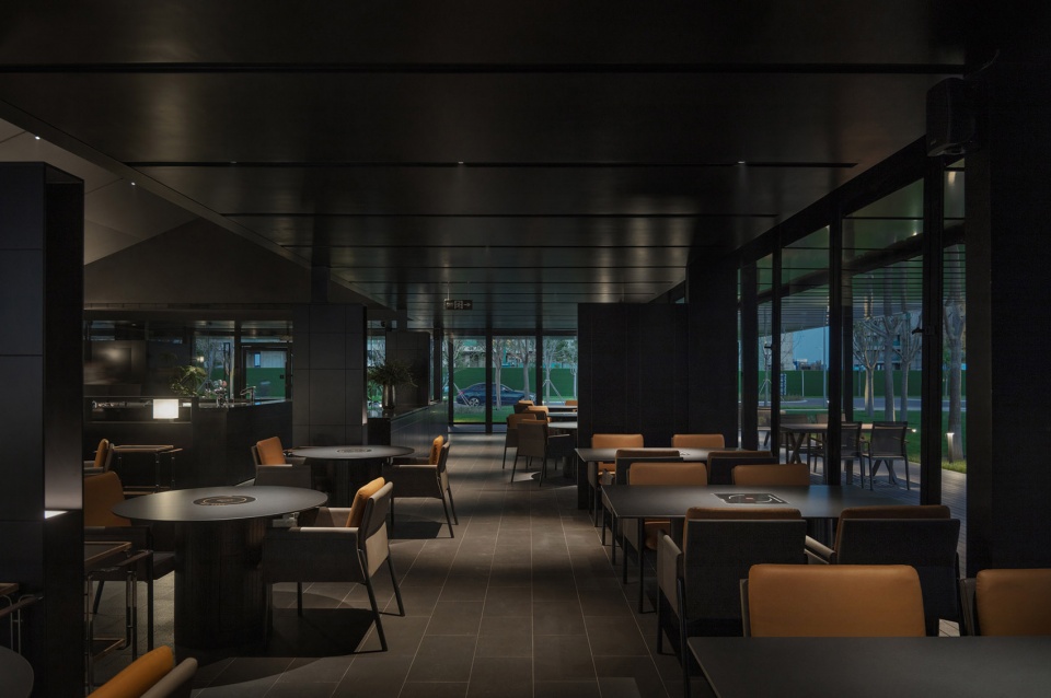 Aranya Zhenziwei Restaurant PLAT ASIA