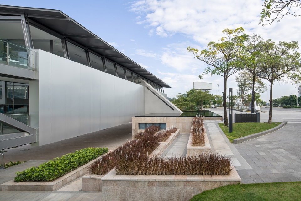 Smart Water Hall WAU Design