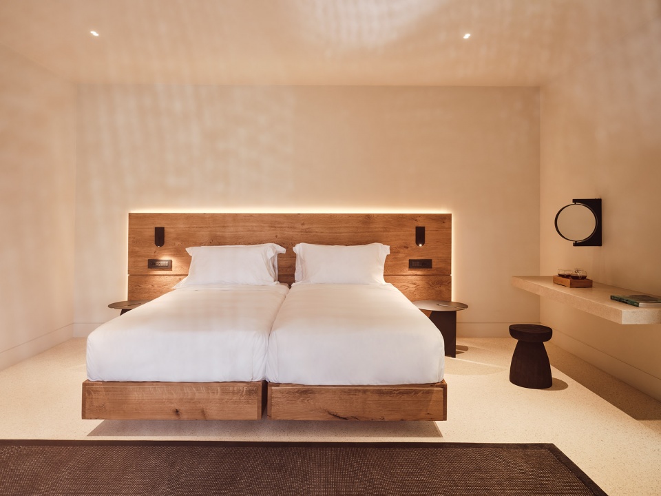 Nous Santorini Design Hotels