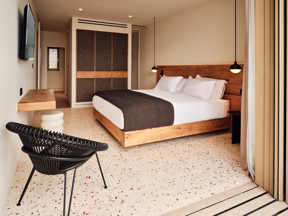 Nous Santorini Design Hotels
