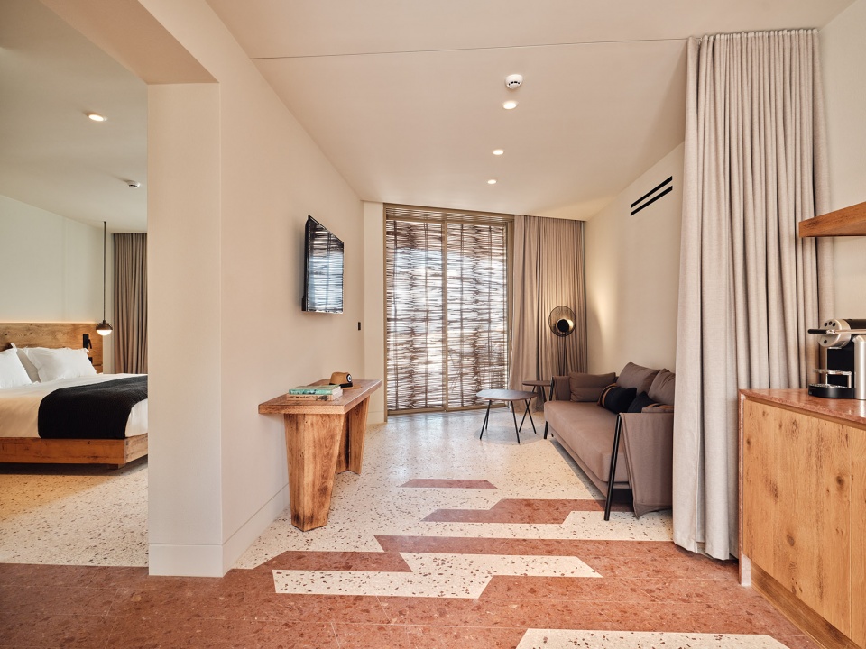 Nous Santorini Design Hotels