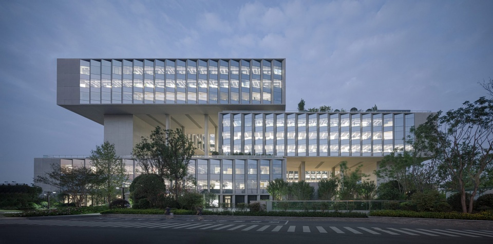 jingdong headquarters in chengdu china by gmp