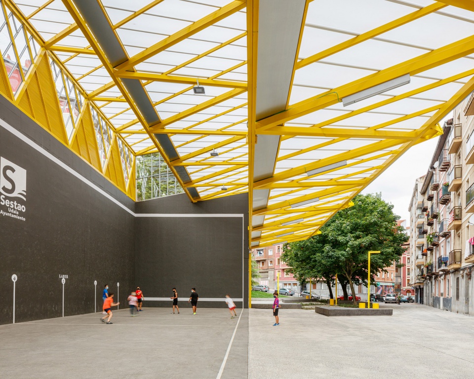 Plaza El Sol Renovation in Sestao by ELE ARKITEKTURA