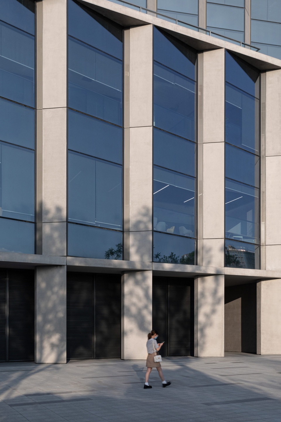 jingdong headquarters in chengdu china by gmp