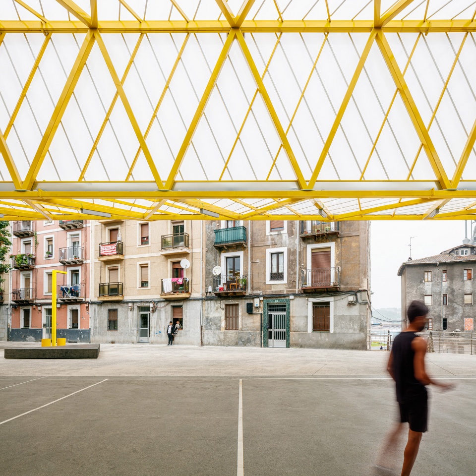 Plaza El Sol Renovation in Sestao by ELE ARKITEKTURA