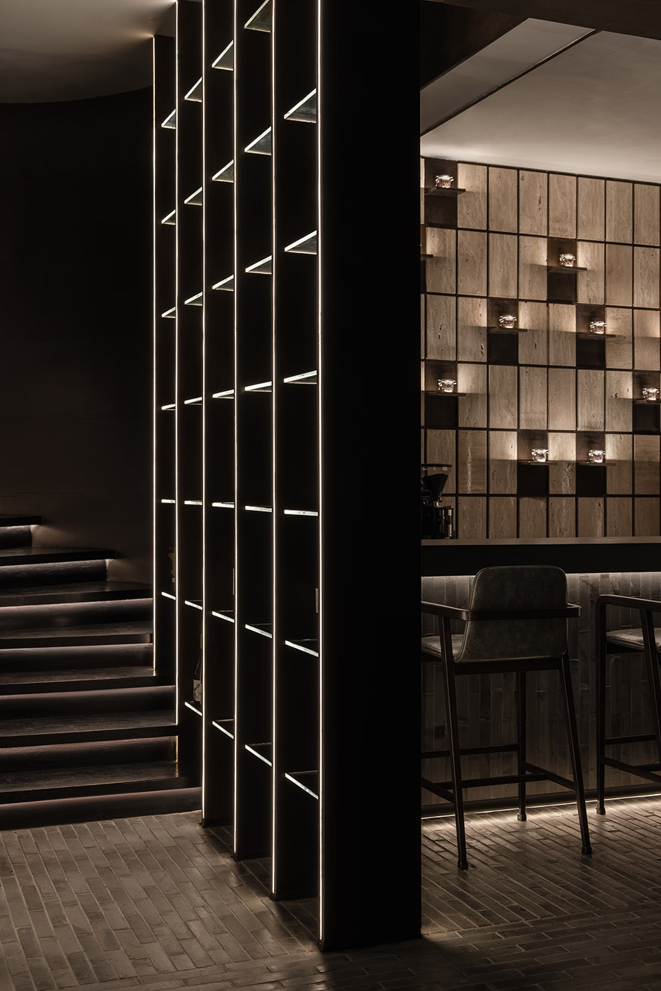 Le Coq Wine Bistro China by RooMoo Practice