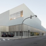 Luso-Frances学校，波尔图 / Pedro Mosca & Pedro Gonçalves Arquitectos