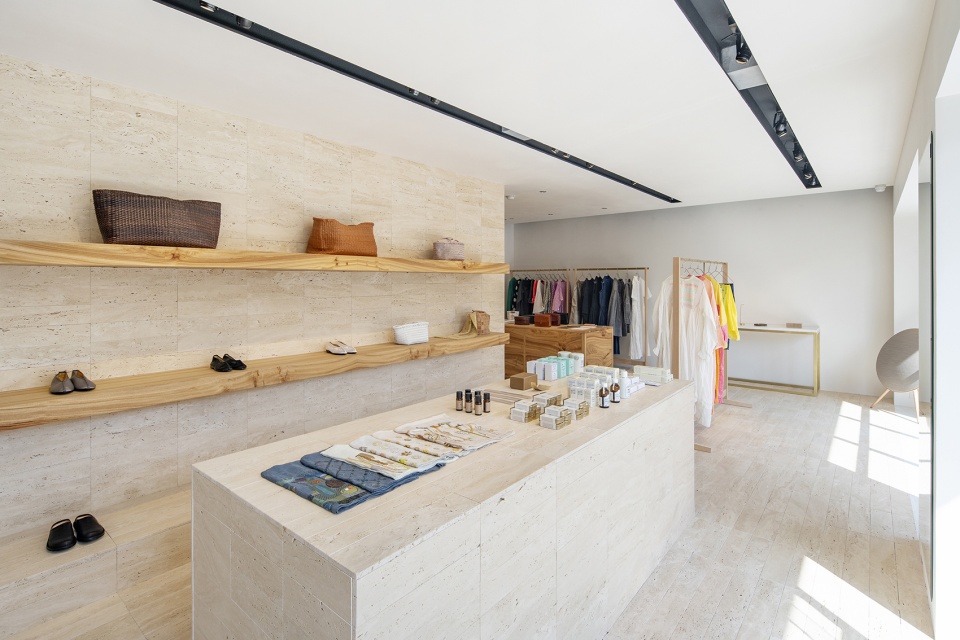 tripthings select shop by koyori architects