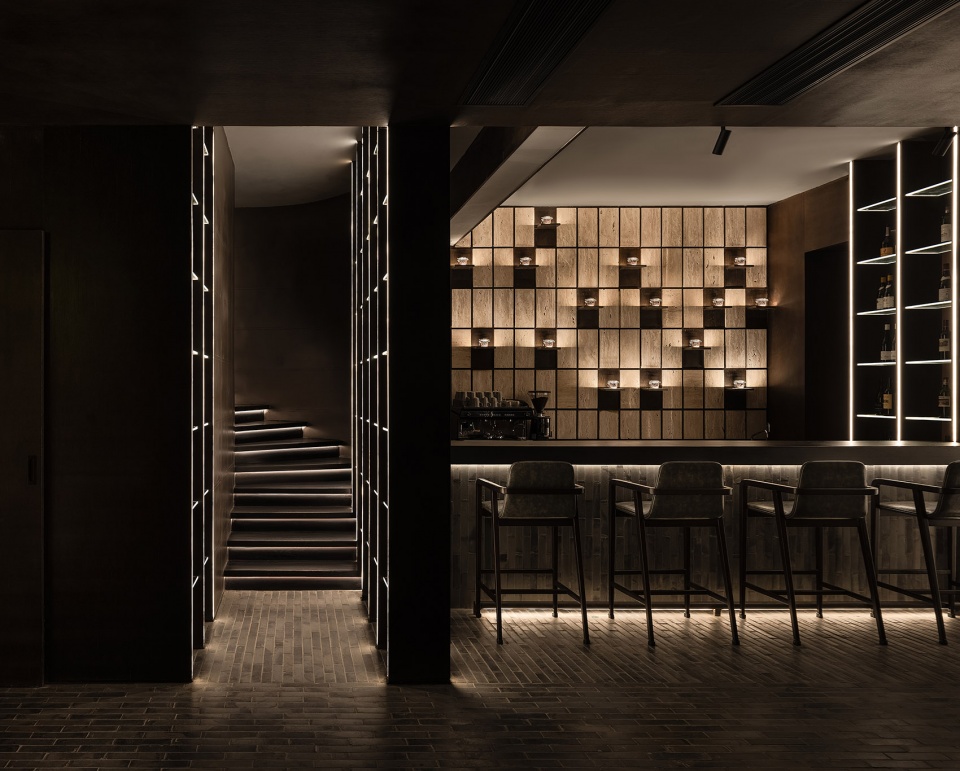 Le Coq Wine Bistro China by RooMoo Practice