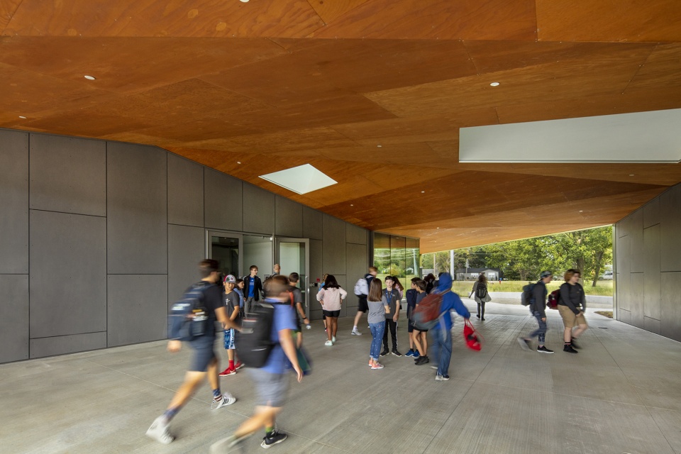 home building at thaden school by eskewdumezripple