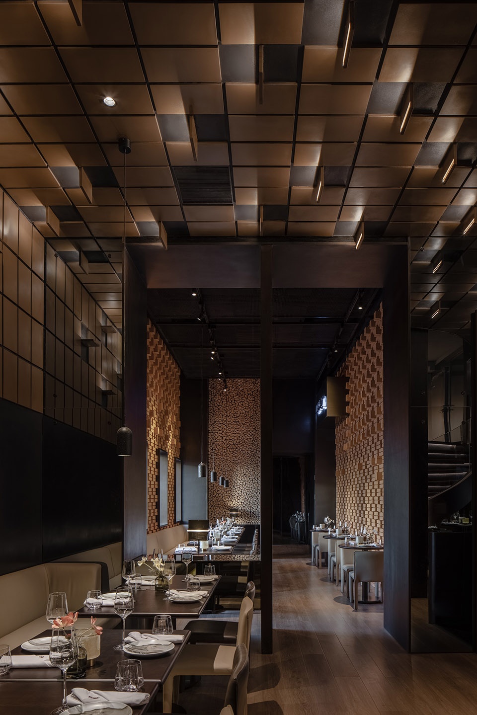 Le Coq Wine Bistro China by RooMoo Practice