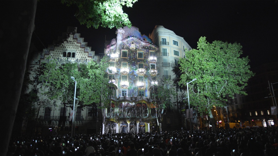 mapping living architecture casa batllo refik anadol