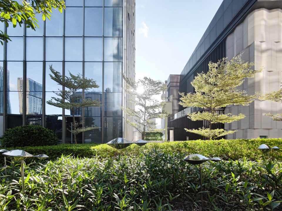 shenzhen shuibei jewelry art garden by loopstudio