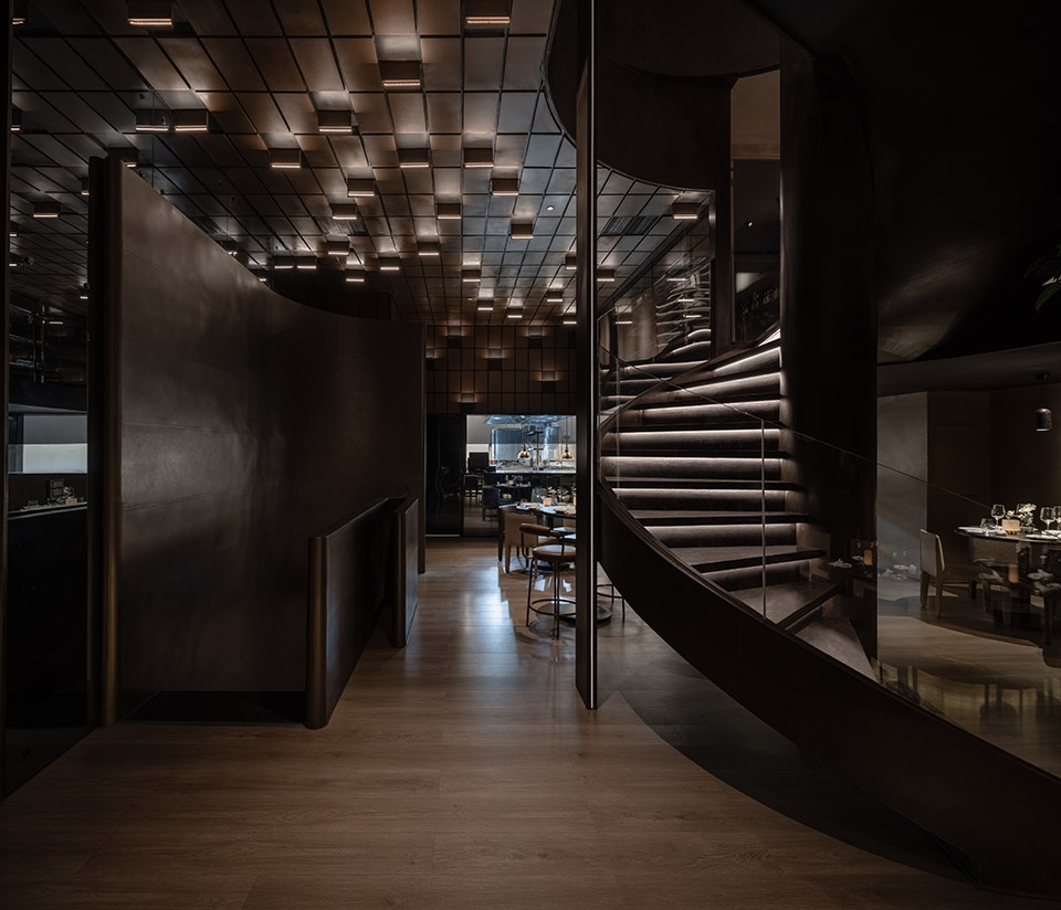 Le Coq Wine Bistro China by RooMoo Practice