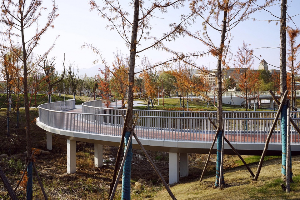 Tangquan Lake Sport Park China by ZDS