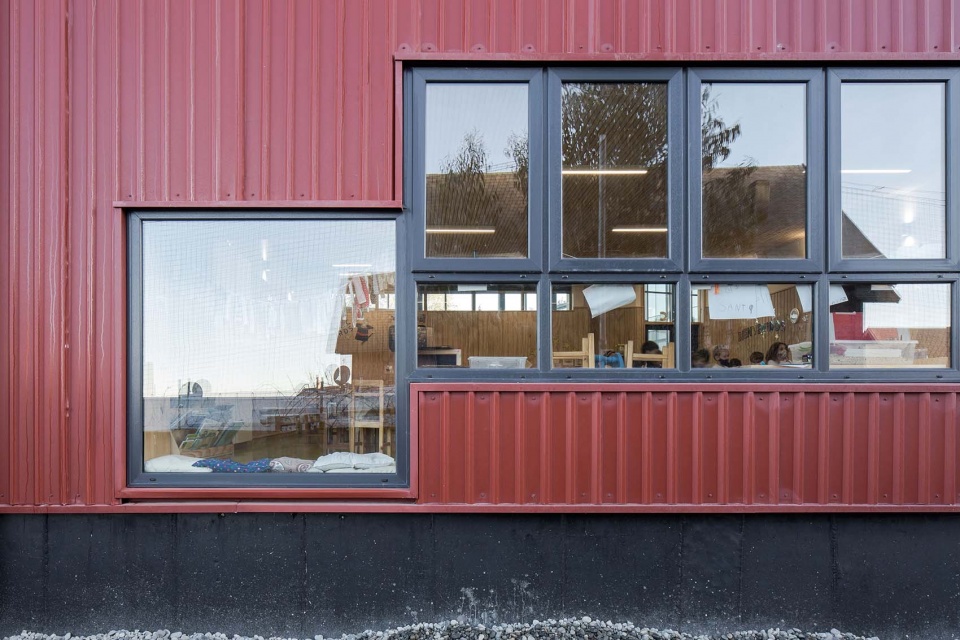 puerto varas school kindergarten by lagar arquitectos