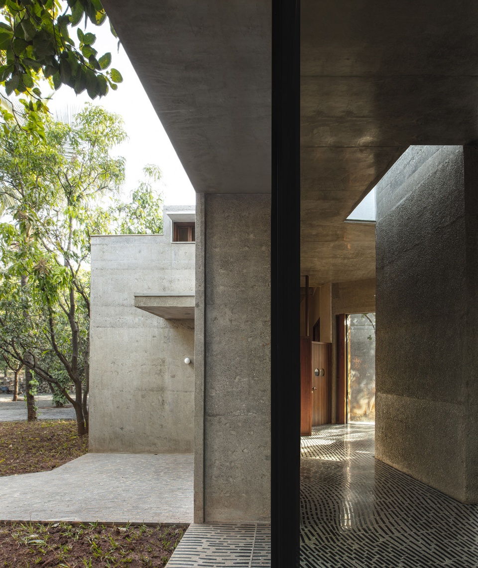 House of Concrete Experiments by Samira Rathod Design Atelier